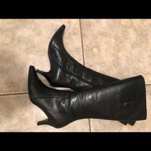 Ladies boots